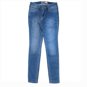 🆕Hollister Curvy Low Rise Skinny Jeans in Light-Medium Wash Size 0-Regular NWT